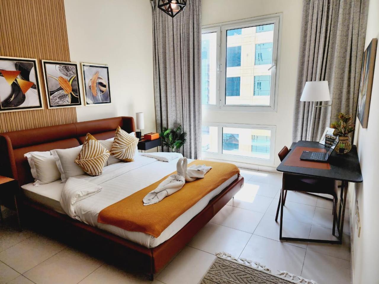 Lovely 1-Bedroom Apartment In The Heart Of Dubai Marina Exterior photo