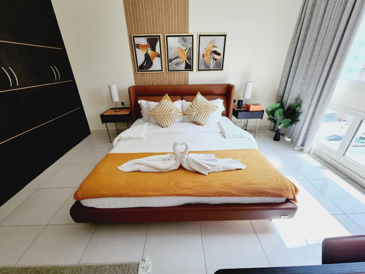Lovely 1-Bedroom Apartment In The Heart Of Dubai Marina Exterior photo